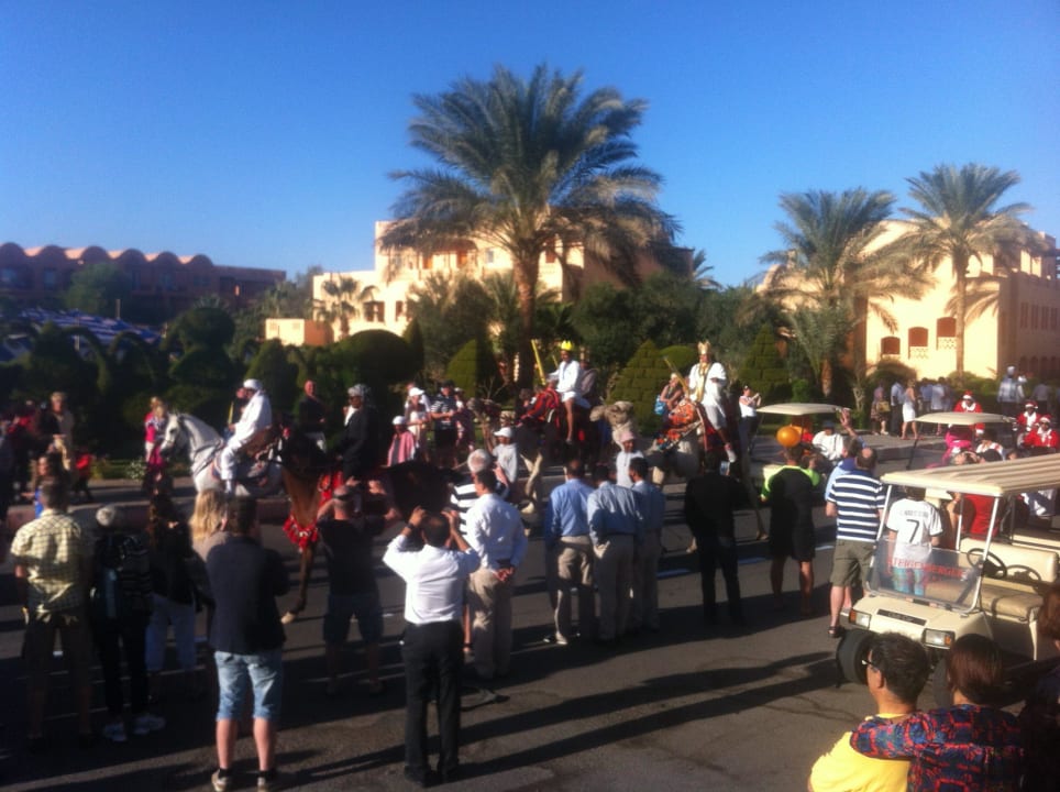 Die Weihnachtsparade Jaz Makadi Oasis Resort
