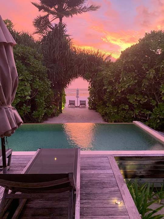 Ausblick Hurawalhi Island Resort Maldives