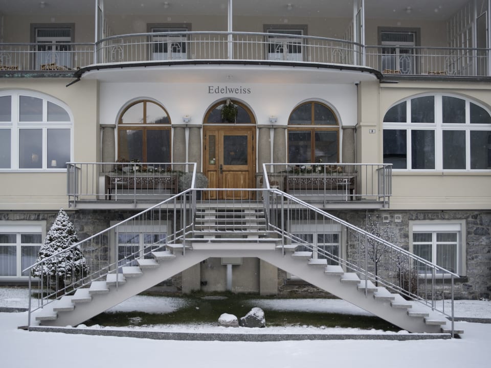 Außenansicht Hotel Edelweiss