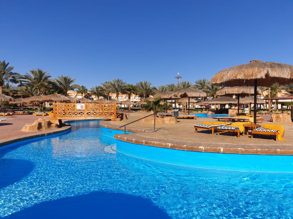 Pool Three Corners Sea Beach Resort