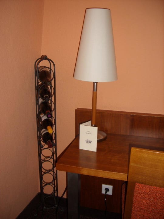 Zimmer Nr. 4 Thema Wein Hotel Pilgrimhaus