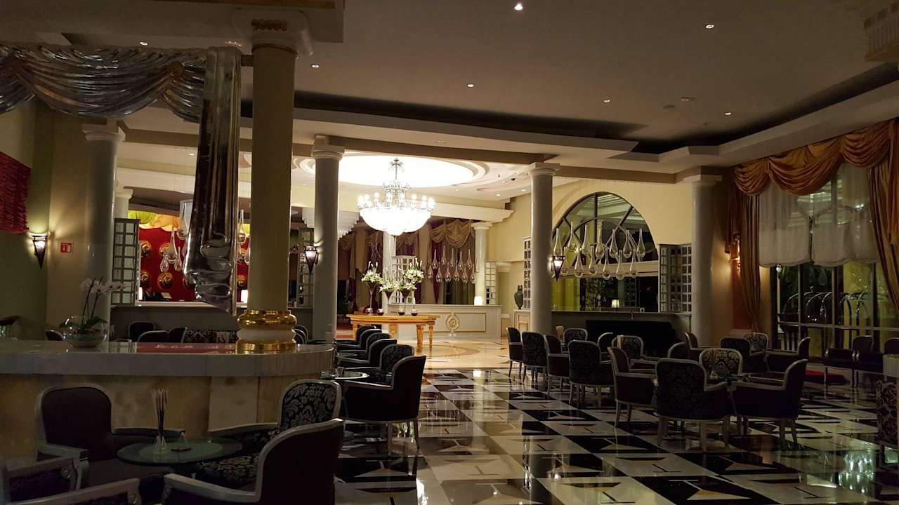 Blick von der Lobbybar Richtung Eingang JOIA Paraiso by Iberostar