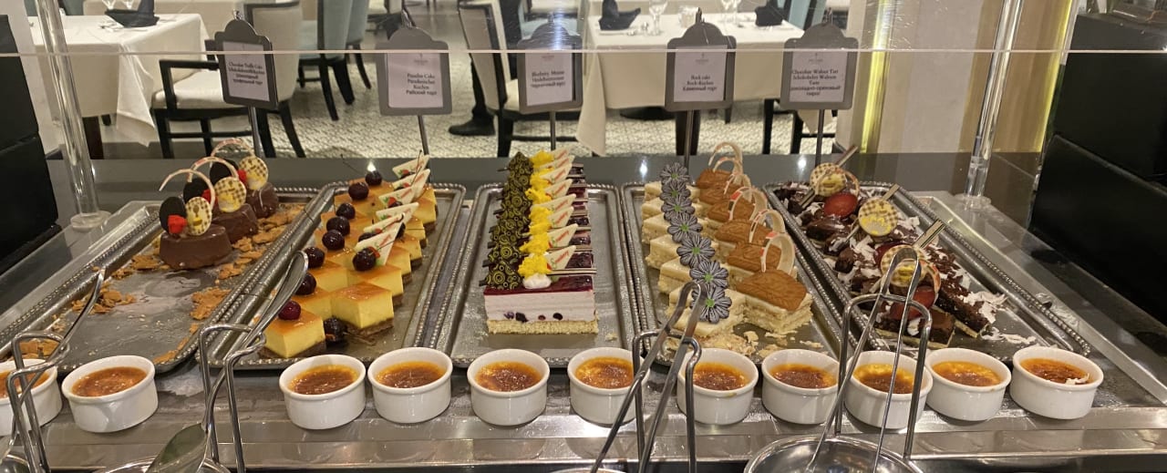 Gastro Premier Le Reve Hotel & Spa