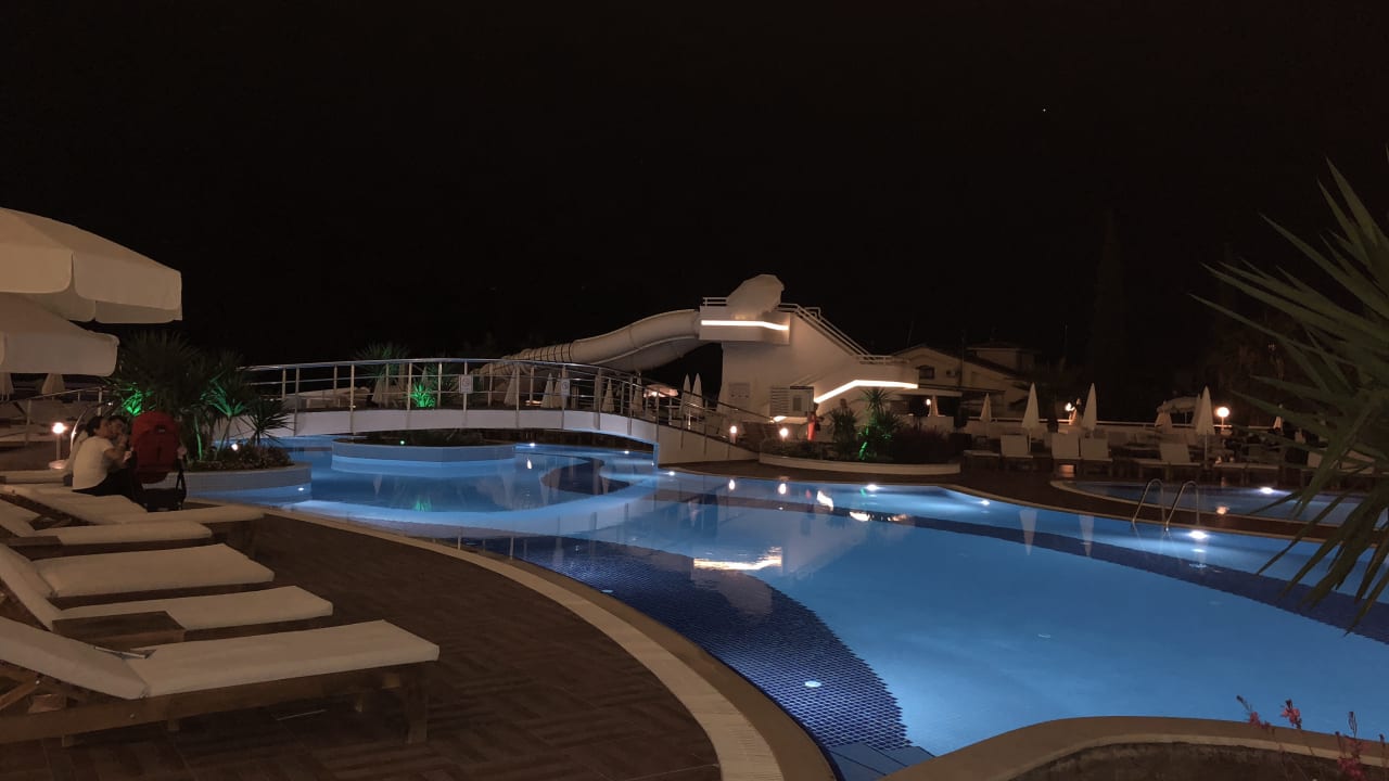 Pool Laguna Beach Alya Resort & Spa Hotel