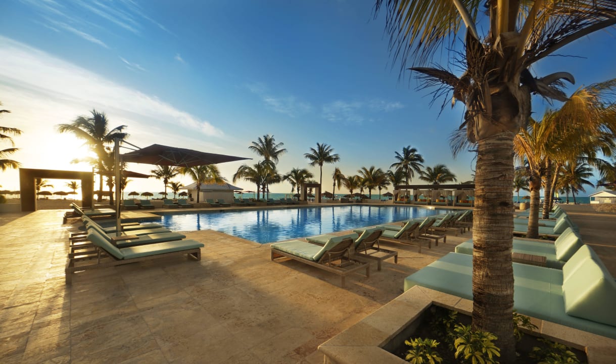 Pool Viva Fortuna Beach by Wyndham - All Inclusive Resort