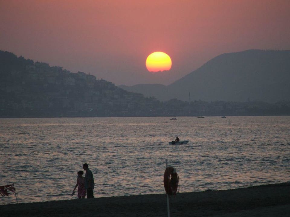 Sonnenuntergang am Strand. Labranda Alantur Resort