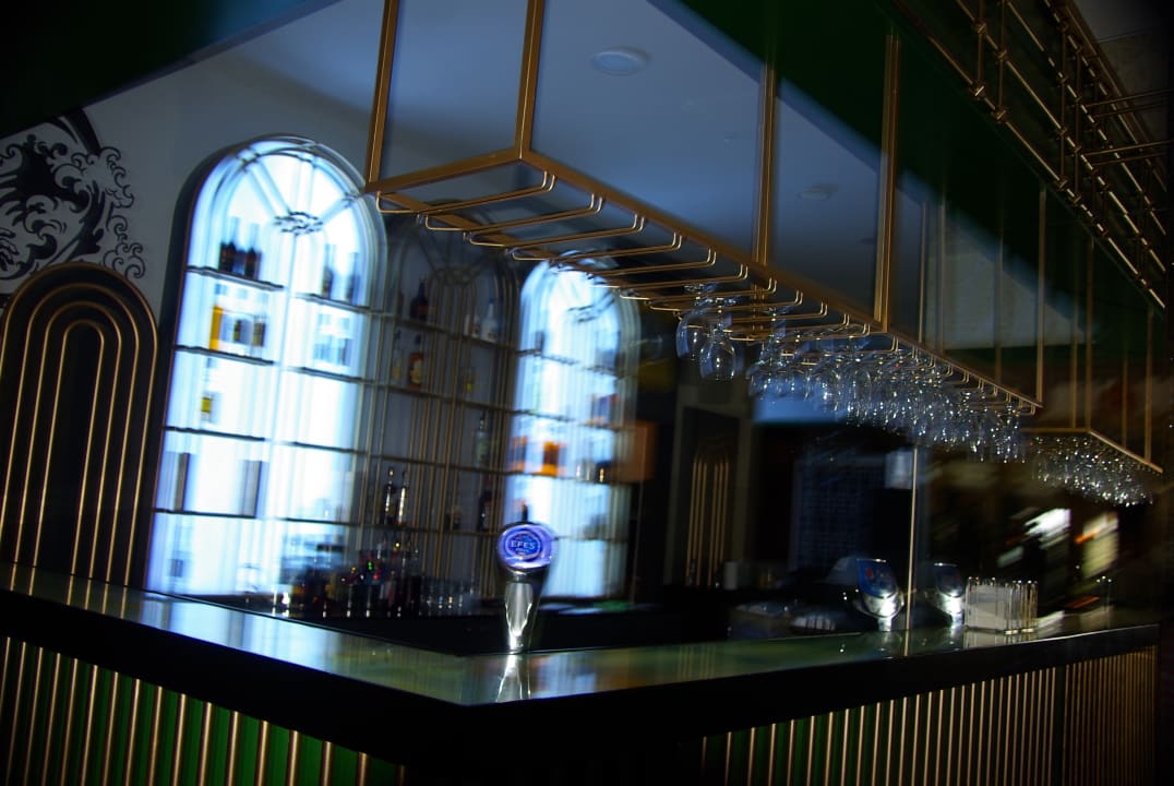 Gastro Well Palace Side