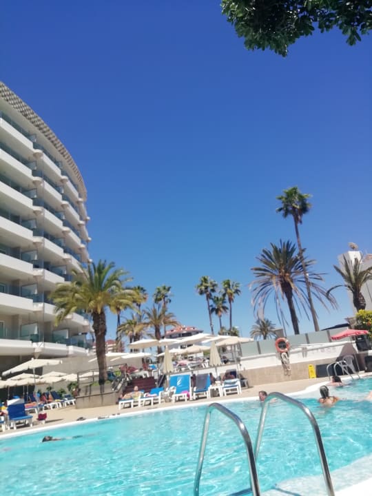 Pool Bull Escorial & Spa