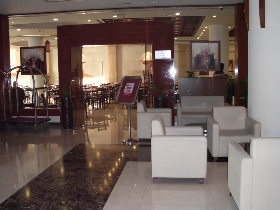 Lobby Ramada By Wyndham Dubai Deira