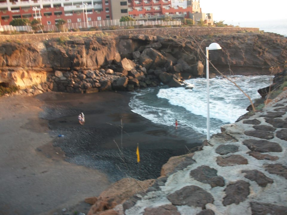 Nicht empfehlenswert, sehr steinig! Hotel Riu Buenavista