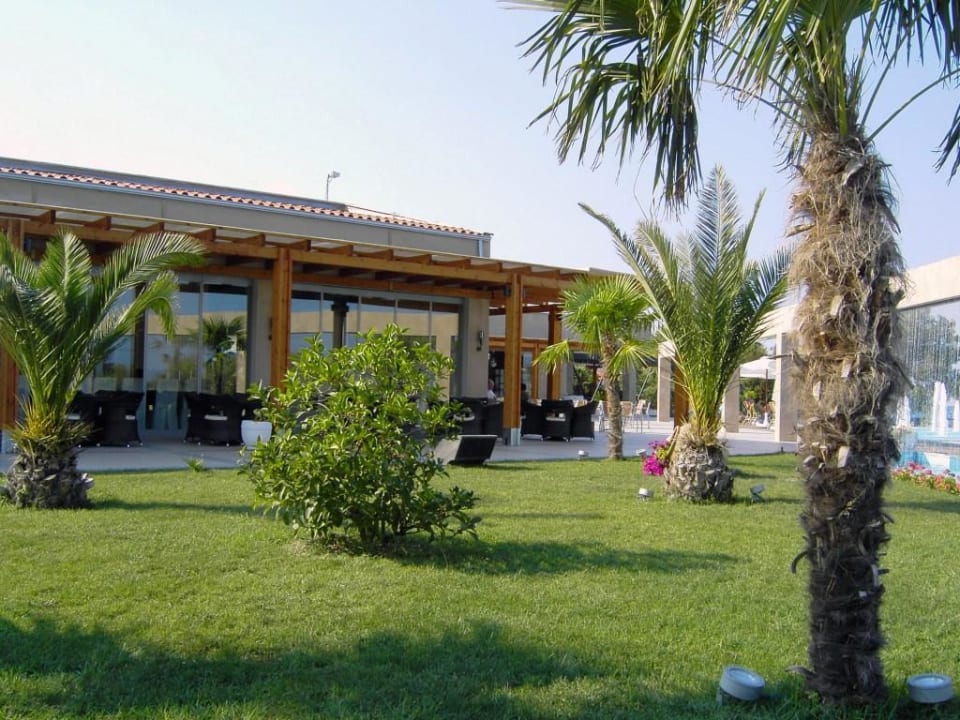 Haupthaus alltoura Club Hotel Poseidon Palace