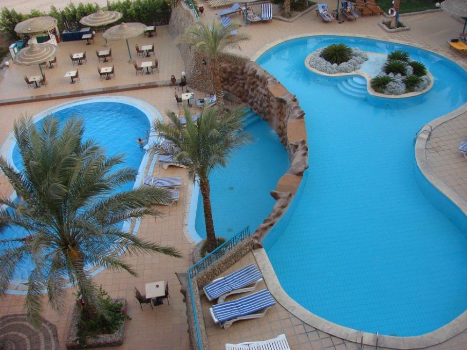 Widok na baseny Hotel Sun & Sea