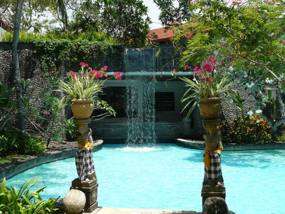 Wasserfall The Laguna A Luxury Collection Resort & Spa
