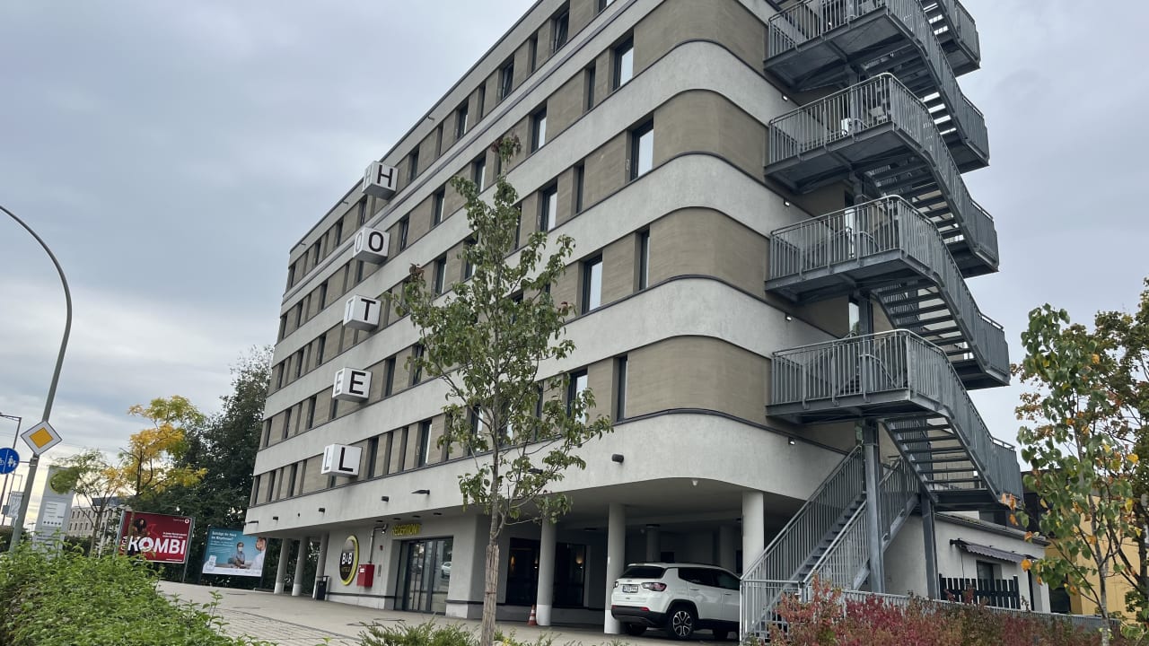 Außenansicht B&B Hotel Landshut