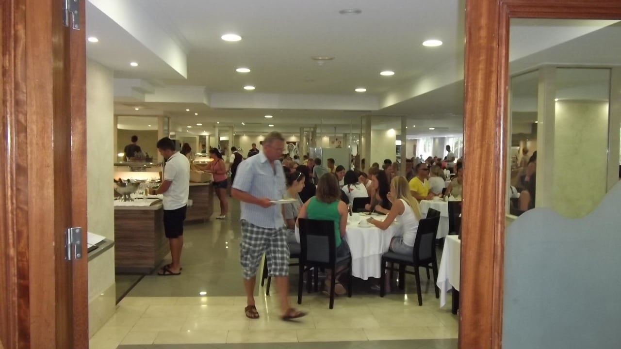 Eingang vom Speisesaal Hotel Timor