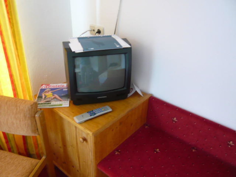 TV-Ecke im Zimmer Hotel Panther'A