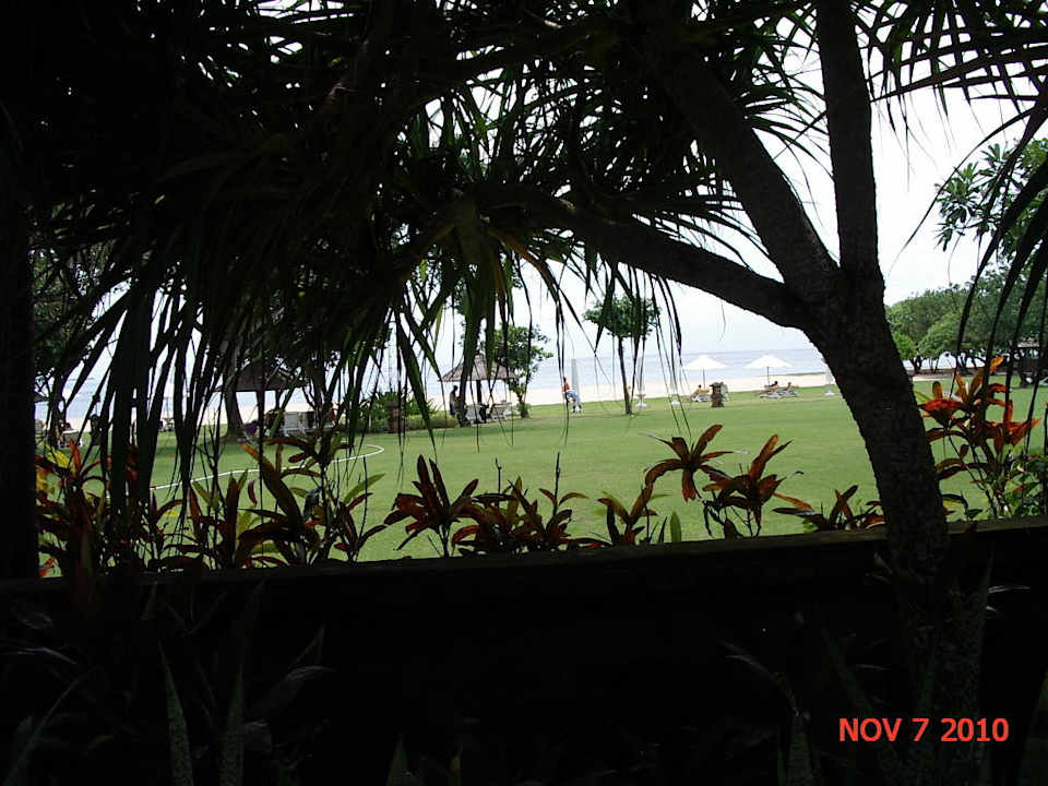 Blick vom Pool aufs Meer Ayodya Resort Bali