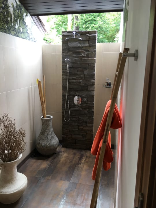 Zimmer Khwan Beach Resort