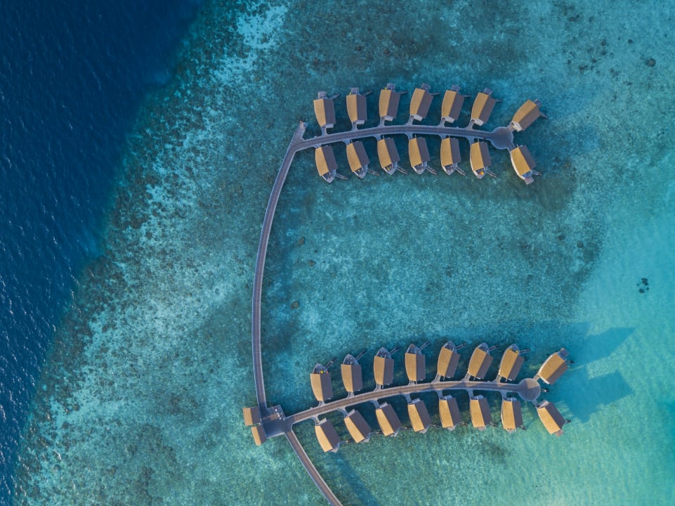 Außenansicht Centara Ras Fushi Resort & Spa Maldives