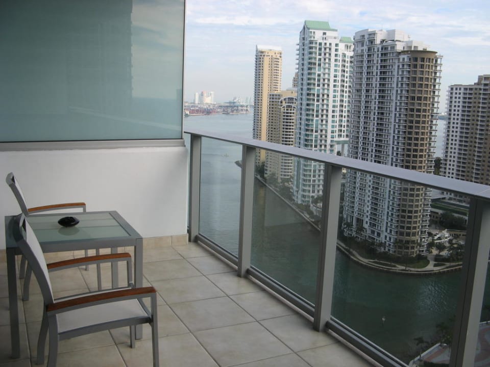 Epic Hotel in Miami: Water View King Premier Room Epic Hotel - a Kimpton Hotel