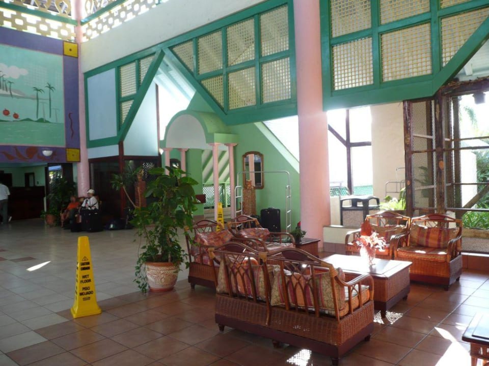 Lobby mit Eingang Grand Paradise Playa Dorada