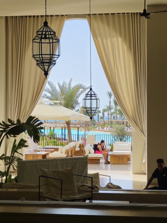 Lobby Serry Beach Resort