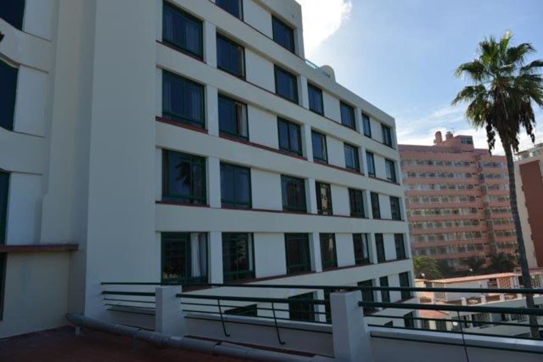 Dies sind die Zimmer ohne Balkon  H10 Tenerife Playa