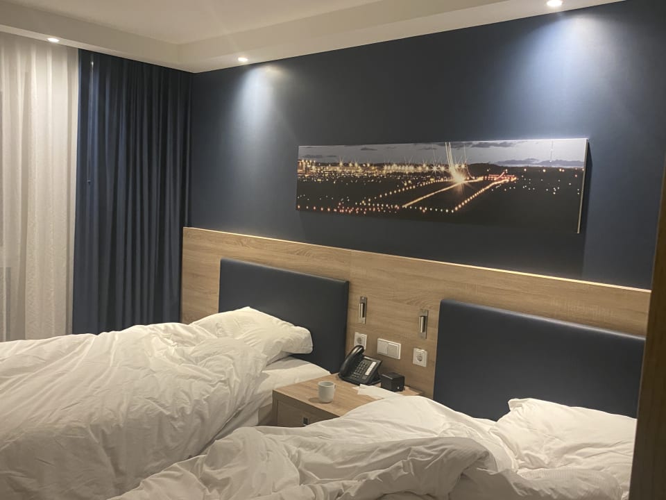 Zimmer Hampton By Hilton Frankfurt Airport