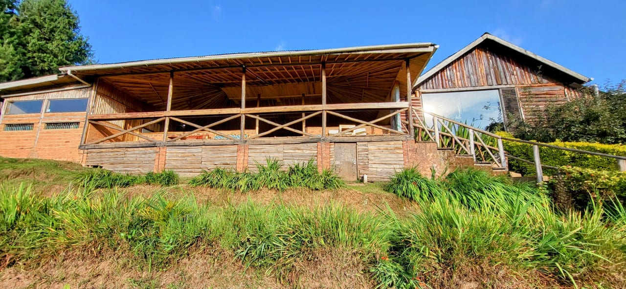 Außenansicht Bakiga Lodge