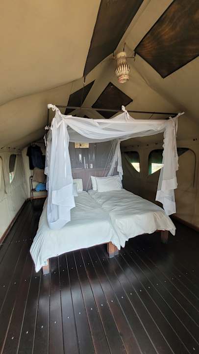 Zimmer Nkasa Lupala Tented Lodge