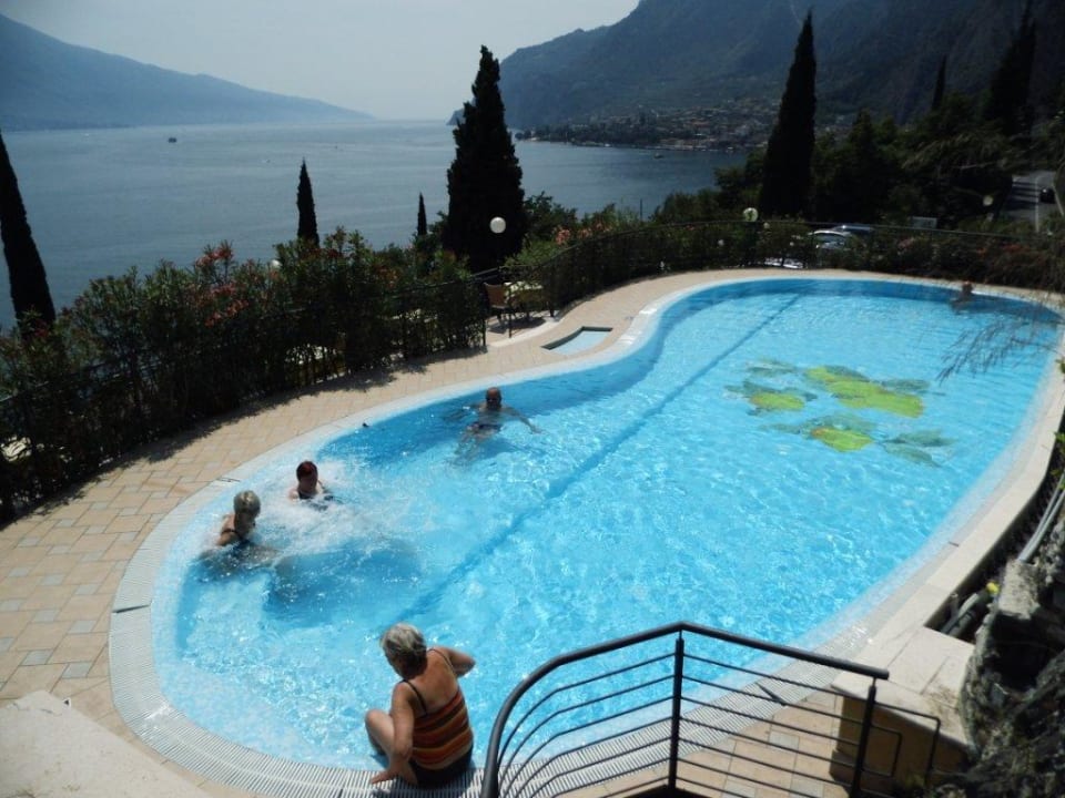 Pool  auf dem Hoteldach Villa Dirce