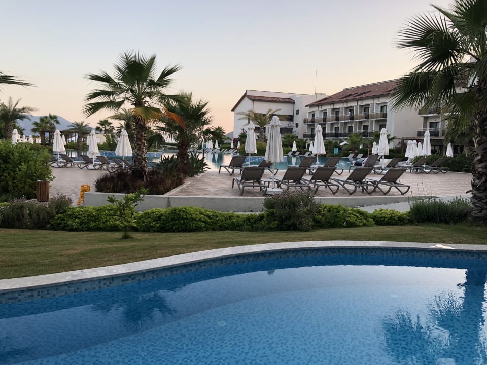 Pool Akra Fethiye Tui Blue Sensatori