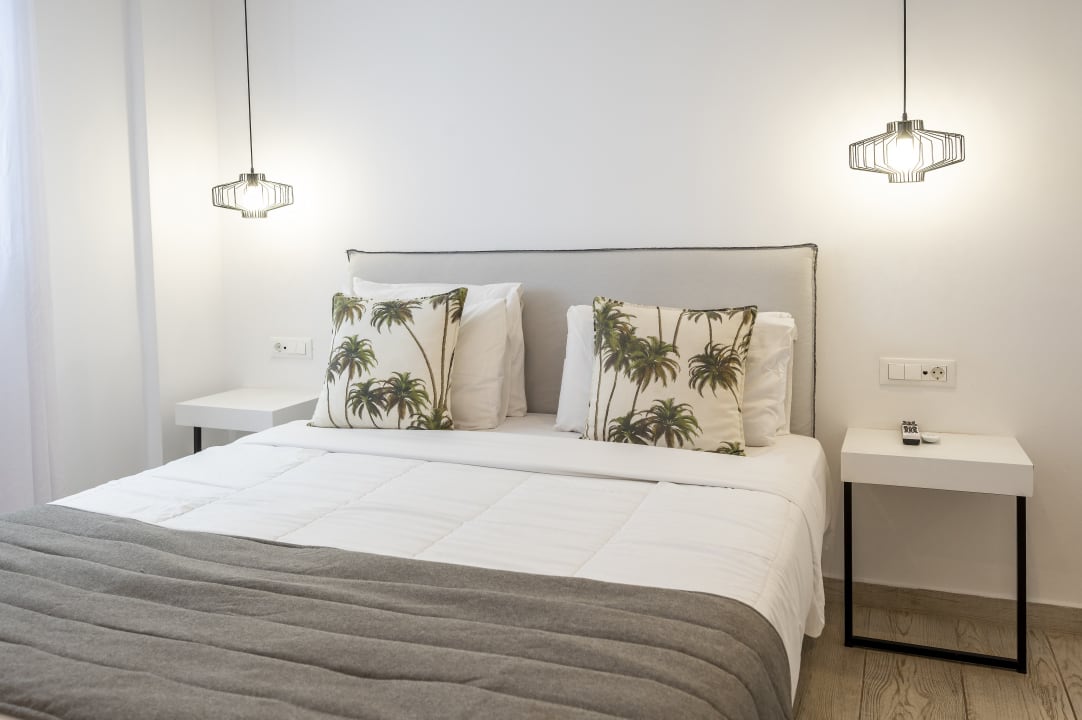 Zimmer Smy Mediterranean White Santorini