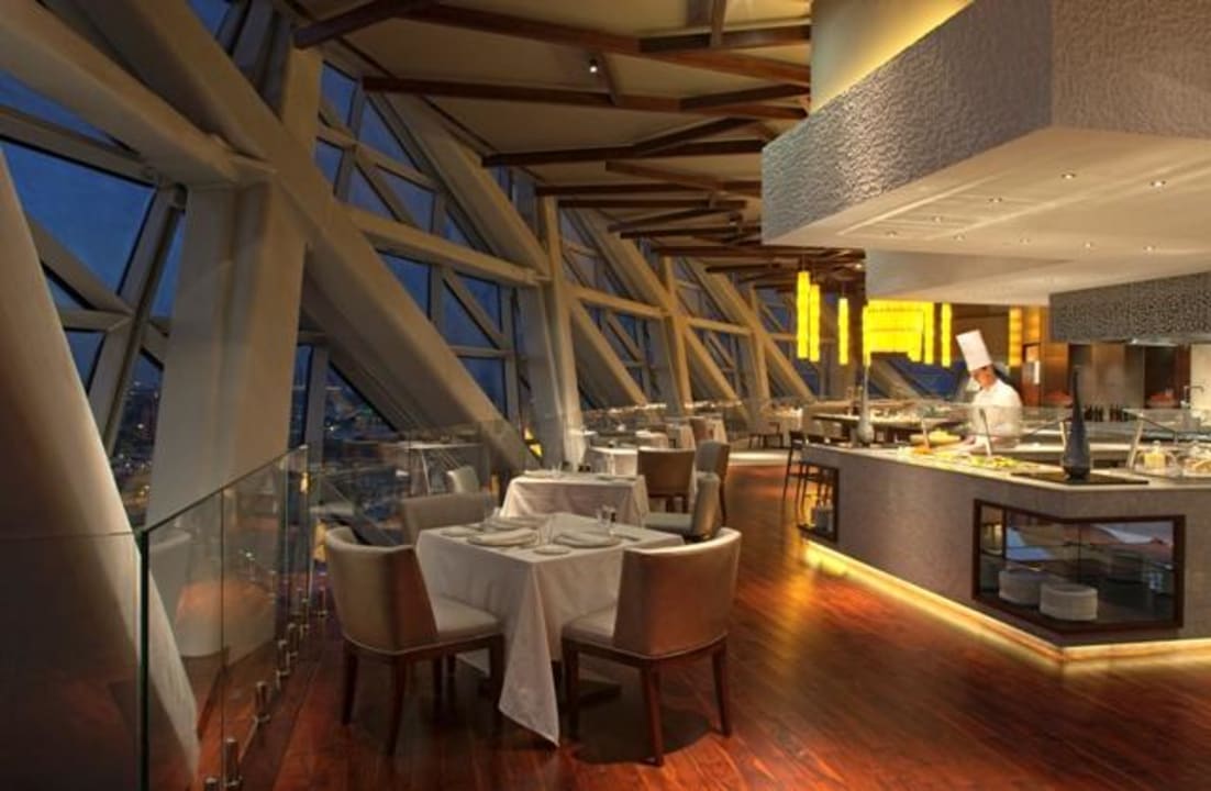 18 Degrees - Hotel signature restaurant Andaz Capital Gate Abu Dhabi - a concept by Hyatt