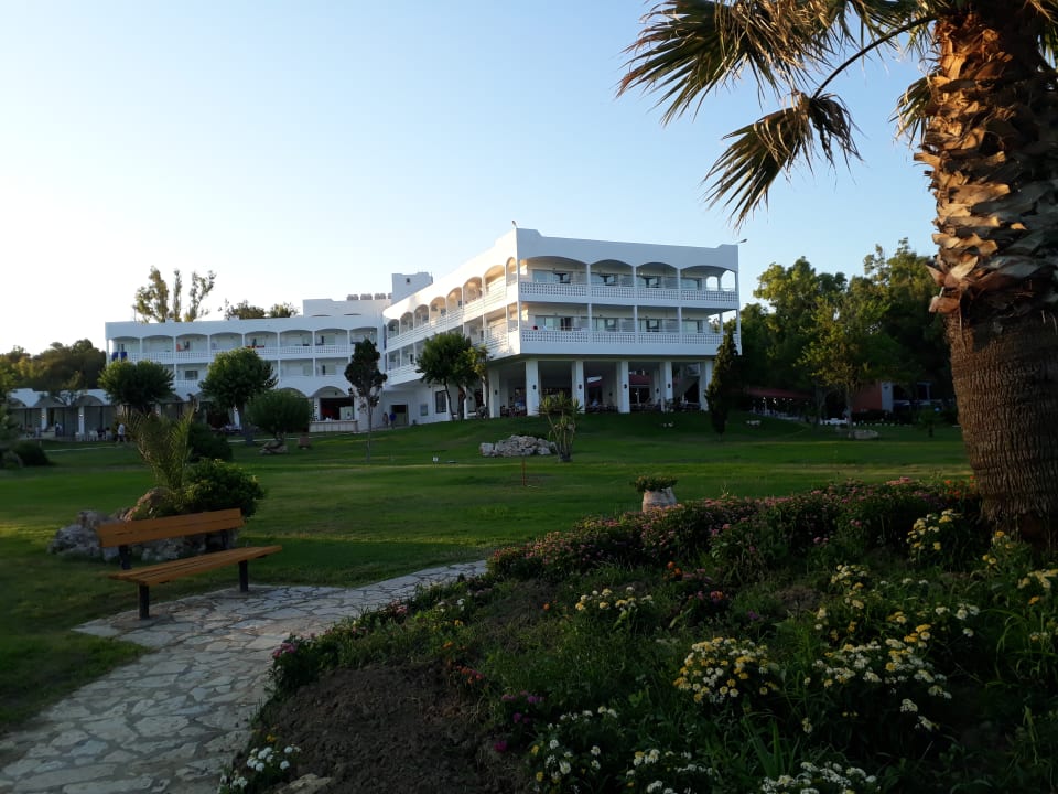 Außenansicht Domes Aulūs Zante, Autograph Collection