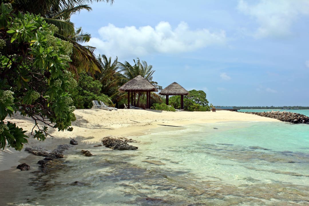 Strandweg zum Pool Summer Island Maldives