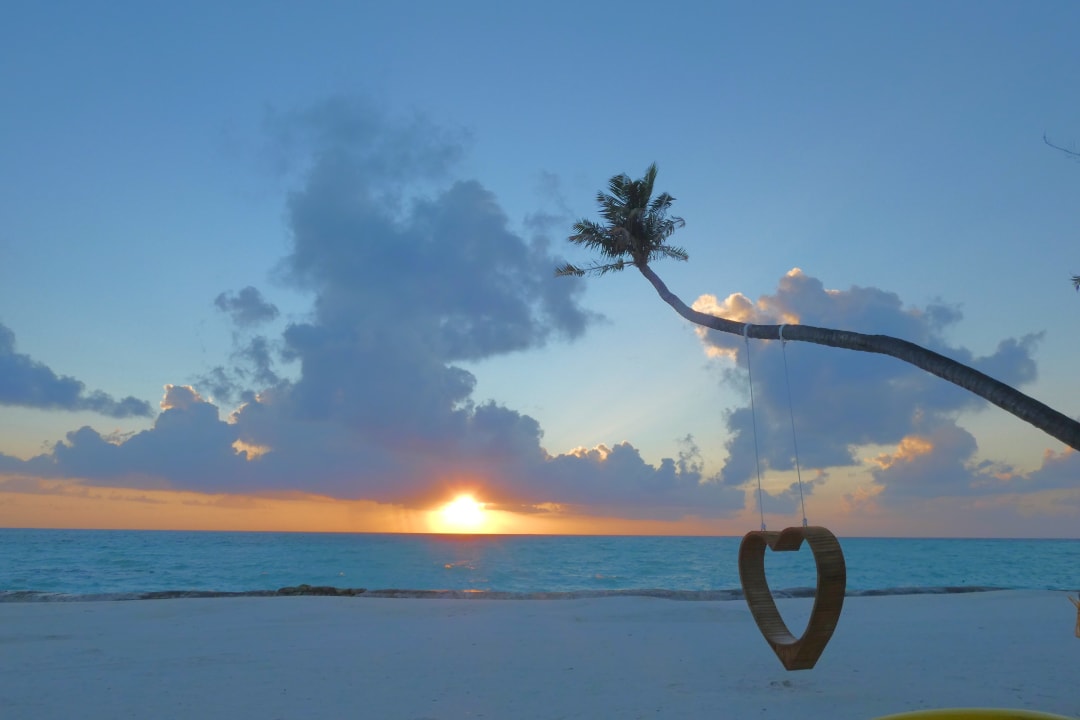 Strand Innahura Maldives Resort