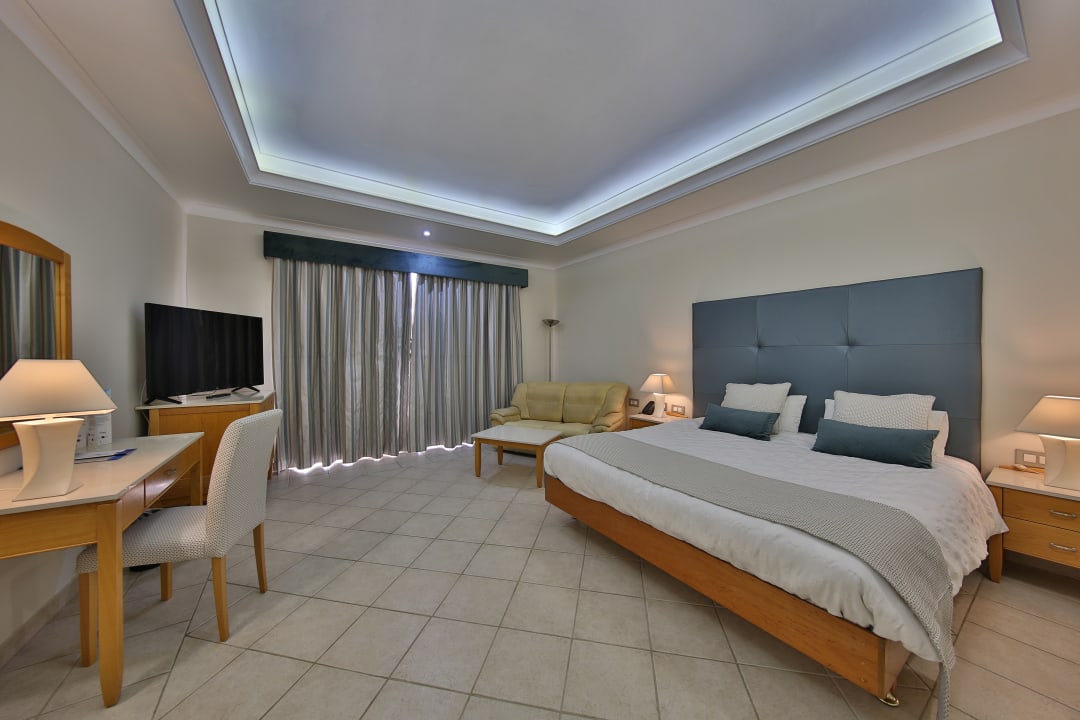 Zimmer Paradise Bay Resort Hotel