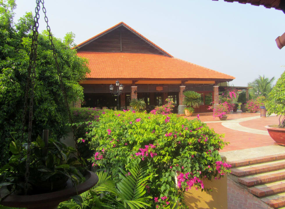 Aussenansicht des Restaurants Pandanus Resort