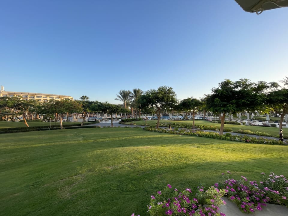 Gartenanlage Steigenberger ALDAU Beach Hotel