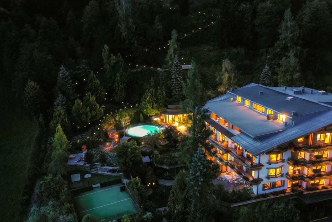 Außenansicht Familien- & Gartenhotel Theresia