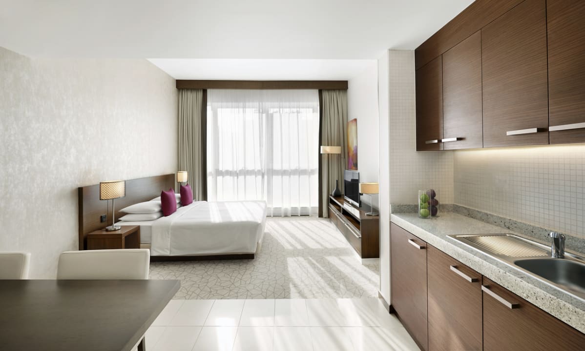 Zimmer Hyatt Place Residences Dubai / Al Rigga