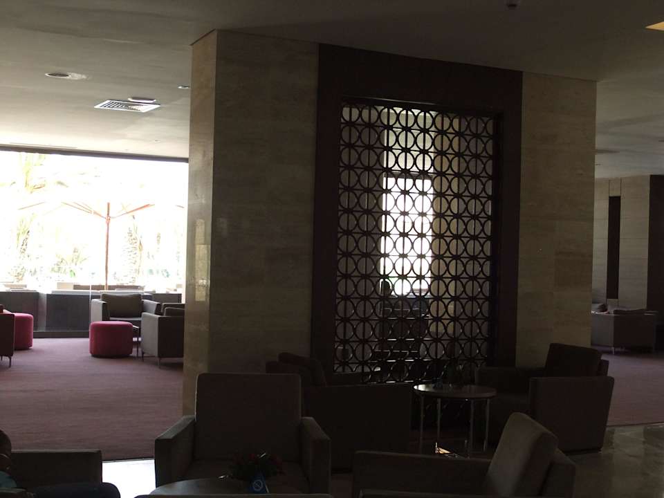 Sitzgruppen in der Lobby Hotel Rosa Beach