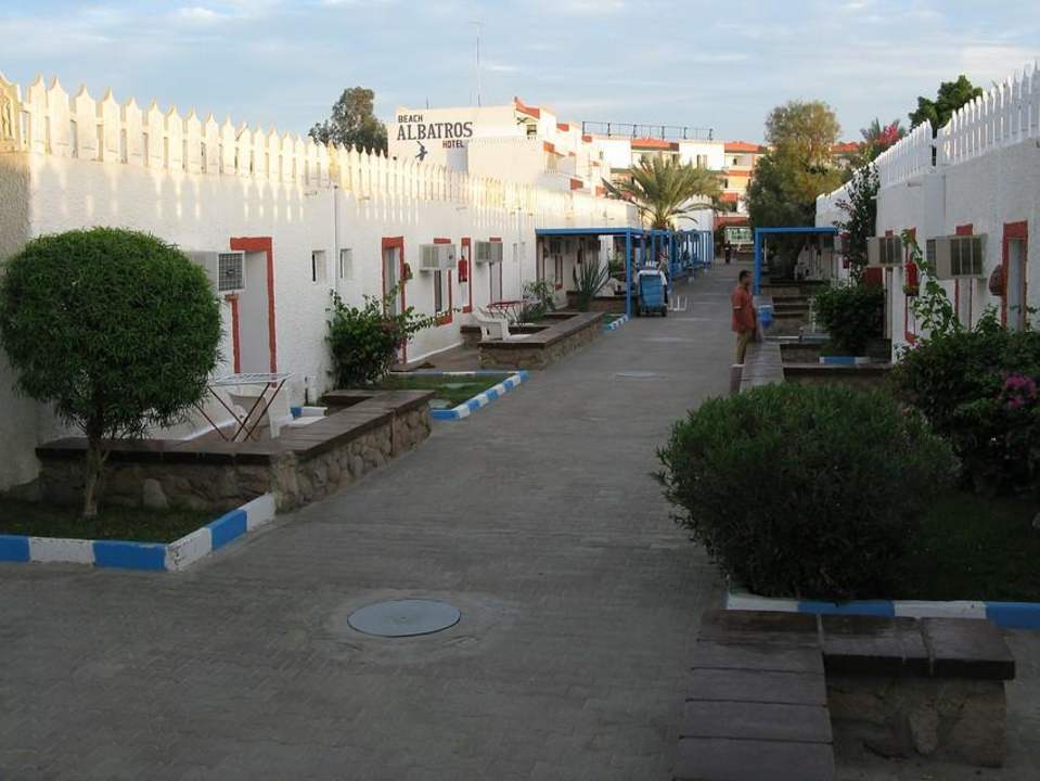 Weg zu den Bungalows Albatros Sharm Resort