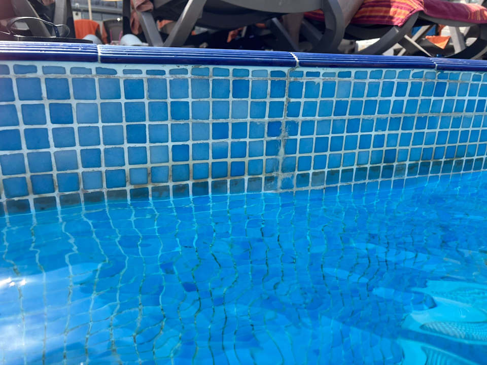Pool Side Mare Resort & Spa