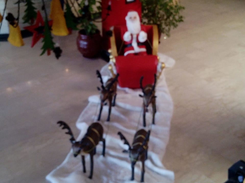 Weihnachtsmann mit Schlitten Giftun Azur Resort