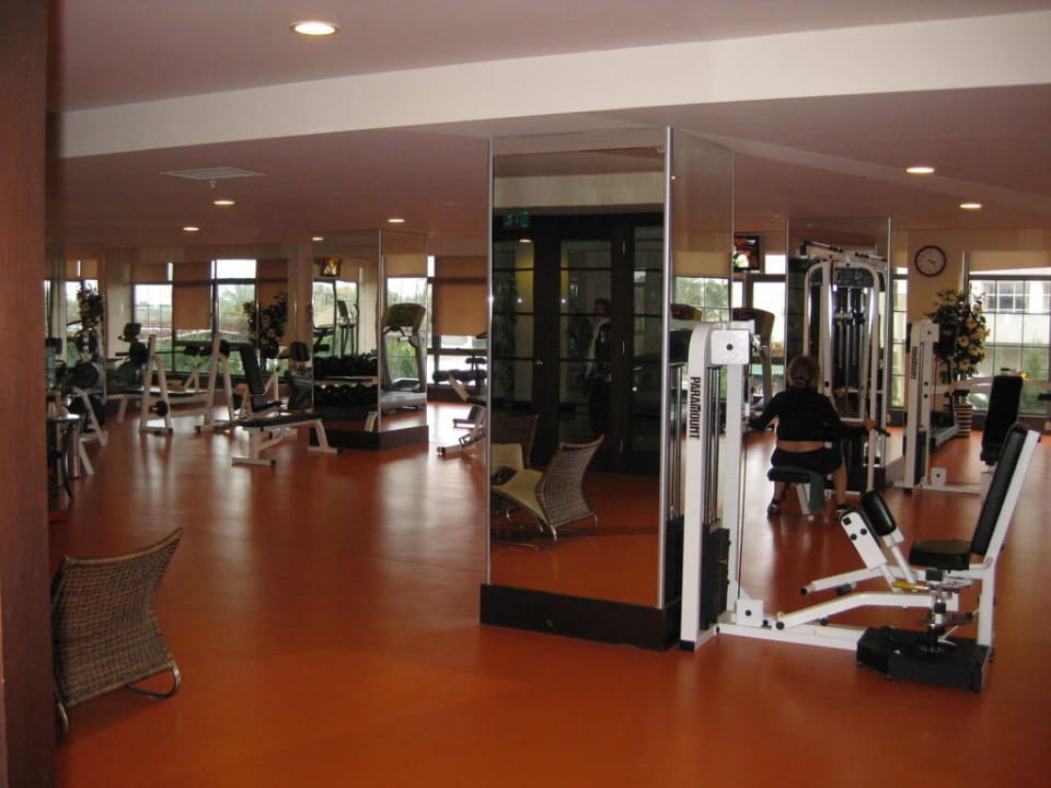 Fitnessraum Limak Lara Deluxe Hotel & Resort