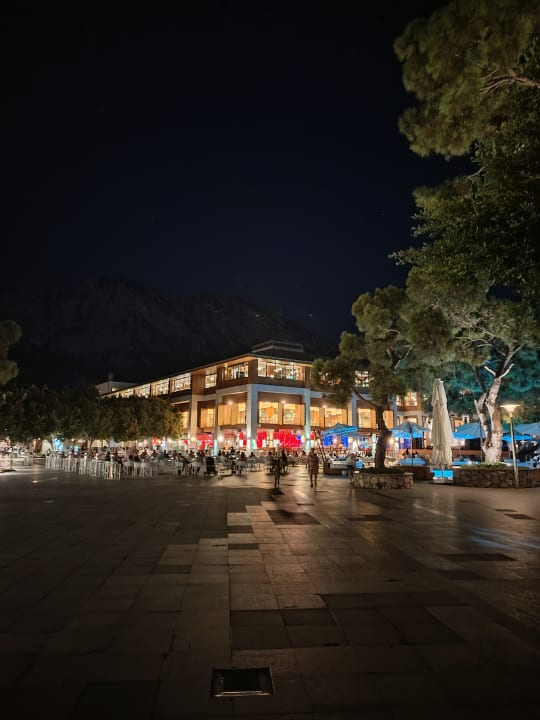 Außenansicht Rixos Sungate