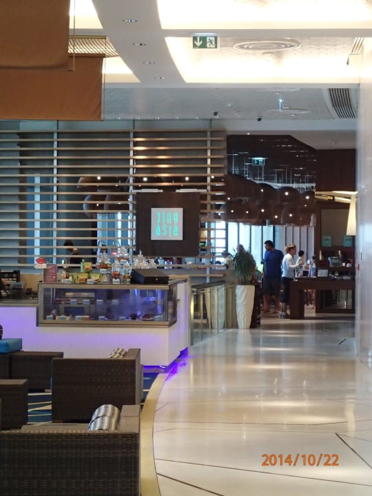 Lobby Crowne Plaza Hotel Yas Island