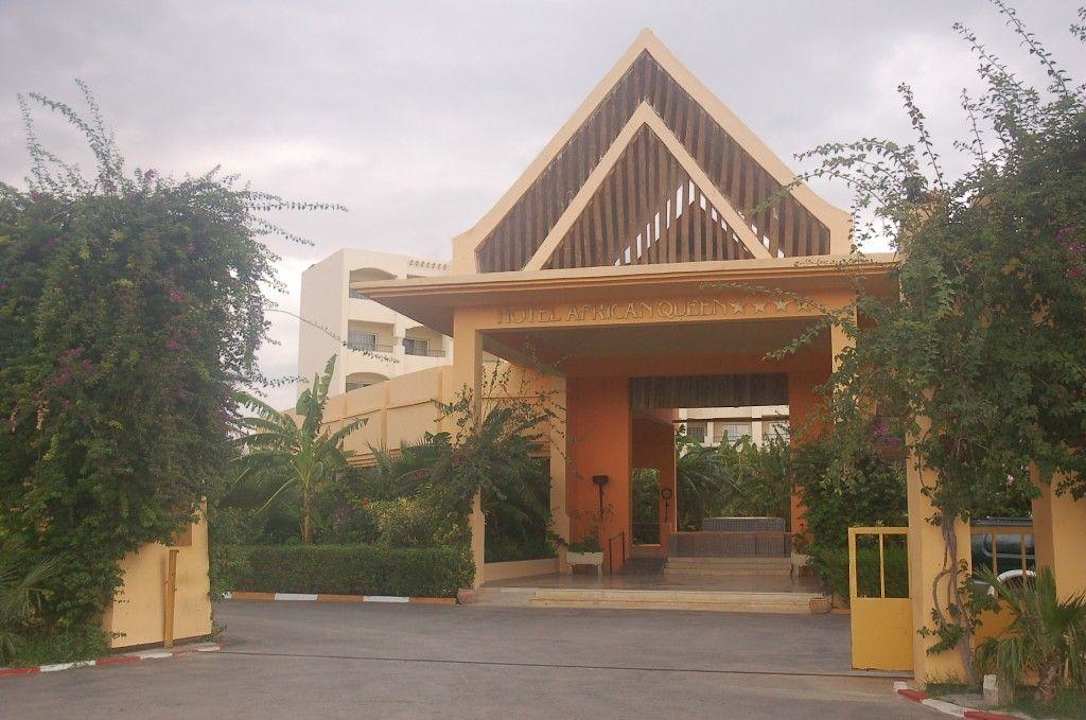 Eingang vom Hotel Hotel African Queen